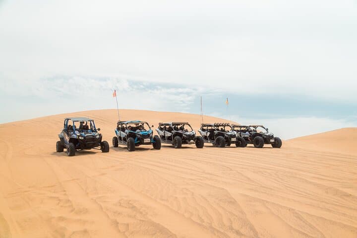 Huacachina UTV and Sandboarding: 1-Hour Private Dune Adventure