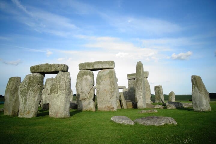 Stonehenge and Salisbury Cathedral Day Trip from Southampton: Practical Guide for Visitors