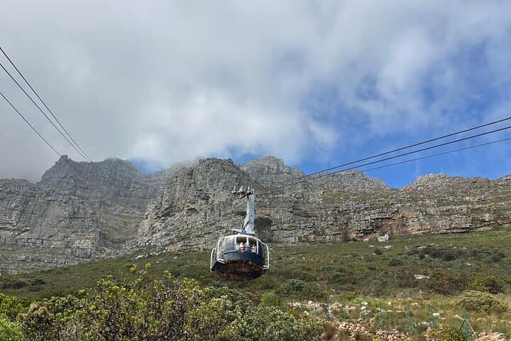 Full-Day Cape Town Sightseeing: Table Mountain, Bo-Kaap & Castle photo 3