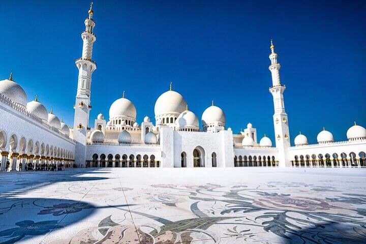 Abu Dhabi in a Day: Private City Tour from Dubai to Sheikh Zayed & Emirates Palace