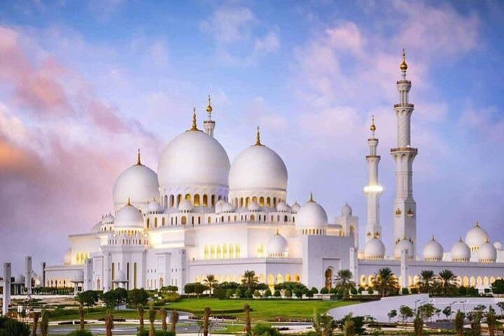 Abu Dhabi in a Day: Private City Tour from Dubai to Sheikh Zayed & Emirates Palace photo 5