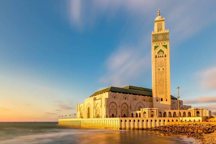 Private Day Tour from Marrakech to Casablanca: Hassan II Mosque, Corniche & Old Medina