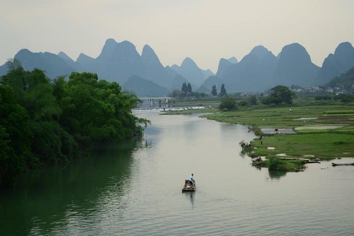 Li River Cruise & Yulong Bamboo Rafting — Sunset on Cuiping Hill (Guilin to Yangshuo) photo 3