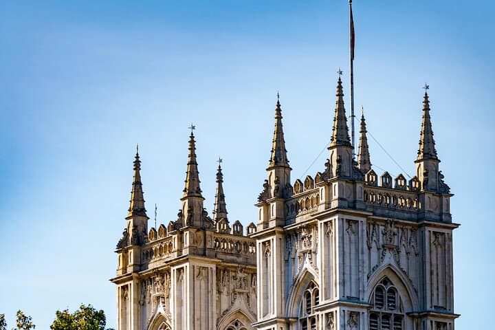 Westminster Walking Tour and Thames River Cruise — Guided London Highlights photo 3