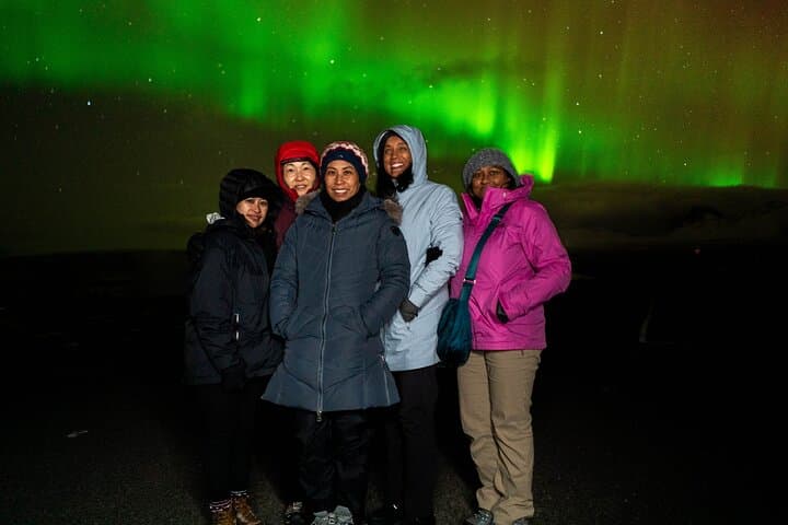 Reykjavik Northern Lights Jeep Tour with Photos & Aurora Museum Access photo 2