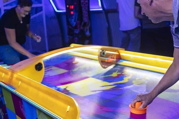 Retro Arcade Hall Amsterdam: Classic Games & Group Fun at UP Events photo 4
