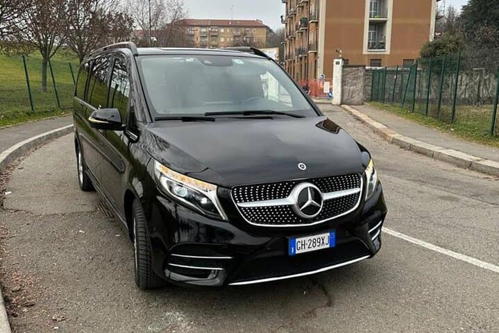 Luxury Mercedes V-Class VIP Day Transfer in Cairo — 10-Hour Private Drive photo 5