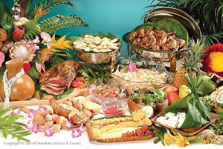 Star of Honolulu Sunset Dinner Cruise: Pacific Rim Buffet & Live Hawaiian Show photo 3