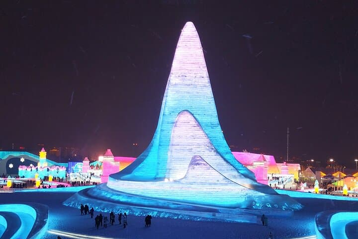 Harbin Ice and Snow World: Ticket Booking & Nighttime Ice Festival Guide photo 4