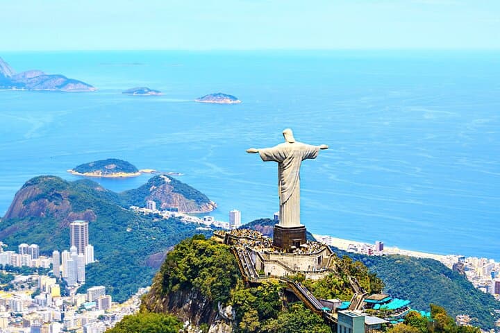 downtown-walking-tour-and-guanabara-bay-cruise-rio-de-janeiro photo 3