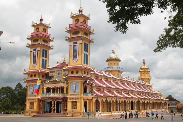 Tay Ninh Day Tour: Ba Den Mountain Cable Car & Cao Dai Holy See photo 3