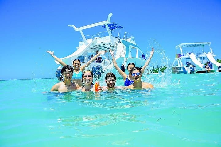 Punta Cana Catamaran Party: Snorkel, Natural Pool & Open Bar Cruise photo 1