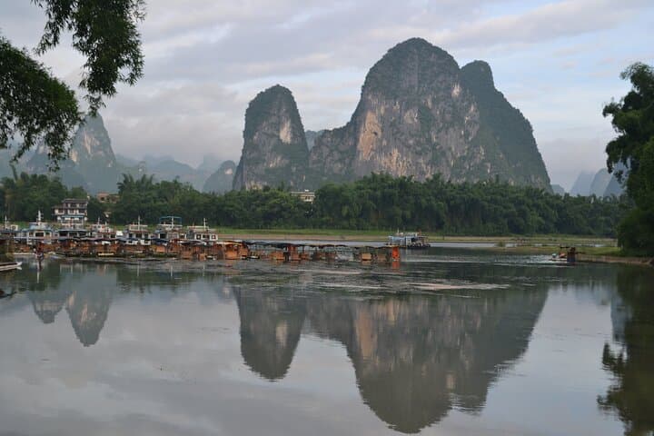 Li River Cruise and Yulong Bamboo Rafting Day Tour from Guilin photo 2