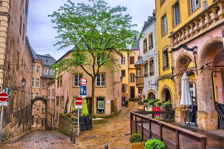 Amsterdam to Luxembourg Private Transfer with 2-Hour Sightseeing Stop photo 6