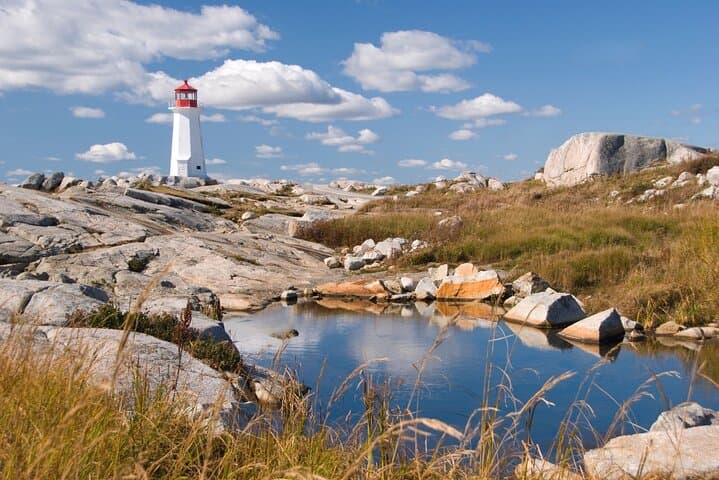 Halifax to Peggy's Cove: Full-Day Private Shore Excursion to Lunenburg & Mahone Bay photo 1