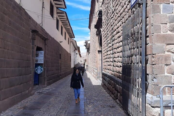 Peru in 9 Days: Lima to Cusco — Desert Coast, Volcanoes & High-Andean Culture photo 4