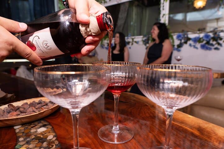 Chocolate and Wine Pairing in Chantilly — River-Sea Bean-to-Bar Tasting with Local Wines photo 2