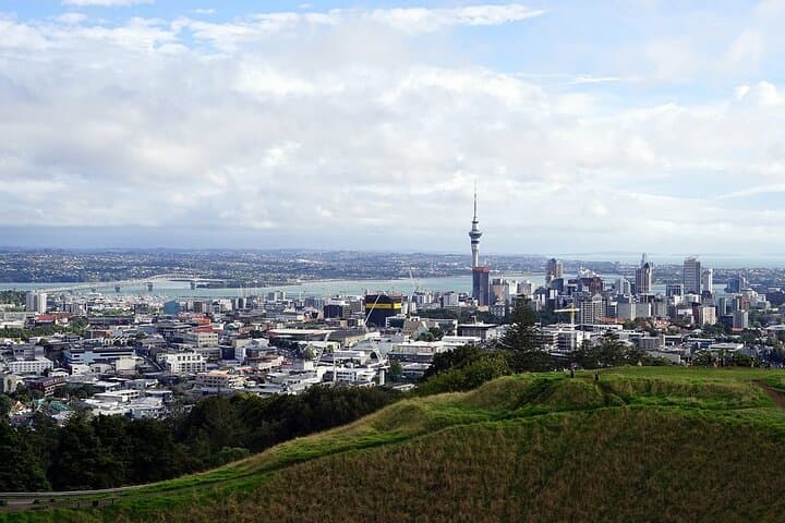 Half-Day Private Auckland Tour: Mt Eden, Auckland Museum & Domain photo 6