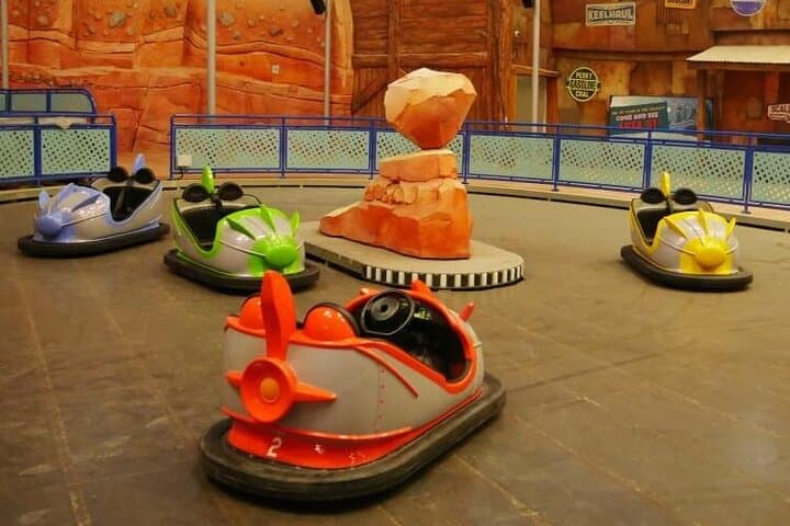 Warner Bros. World Abu Dhabi: Practical Guide to Yas Island’s Indoor Theme Park photo 2