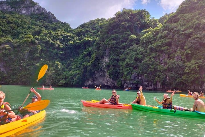 Premium Ha Long Bay Day Cruise with Kayaking & Titop Island Hike photo 3