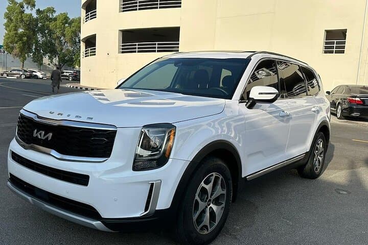 Private Dubai Car Charter: Chauffeured City Tours & Airport Transfers photo 2