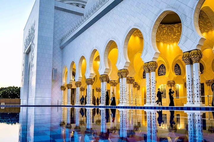 Full-Day Abu Dhabi Sightseeing Tour — Sheikh Zayed, Qasr Al Watan & Corniche photo 6