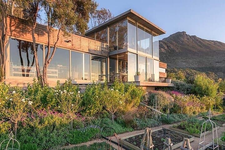 Private Cape Town City Tour: Table Mountain, Kirstenbosch & Wine Tasting photo 4
