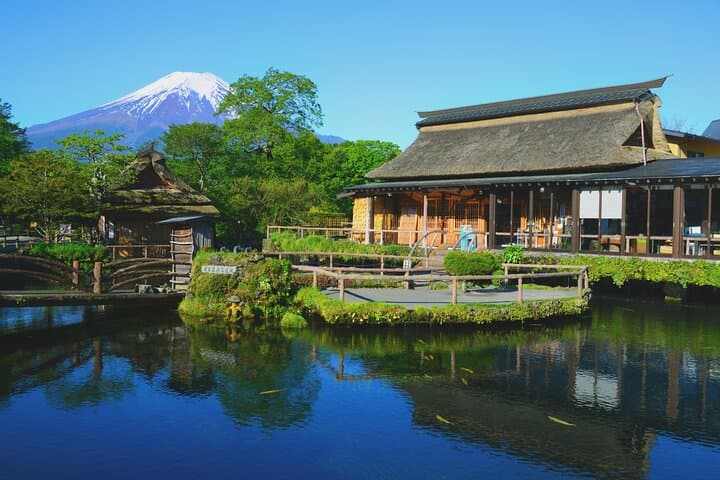 One-Day Private Van to Mt Fuji: Kawaguchi, Oshino Hakkai & Onsen photo 2