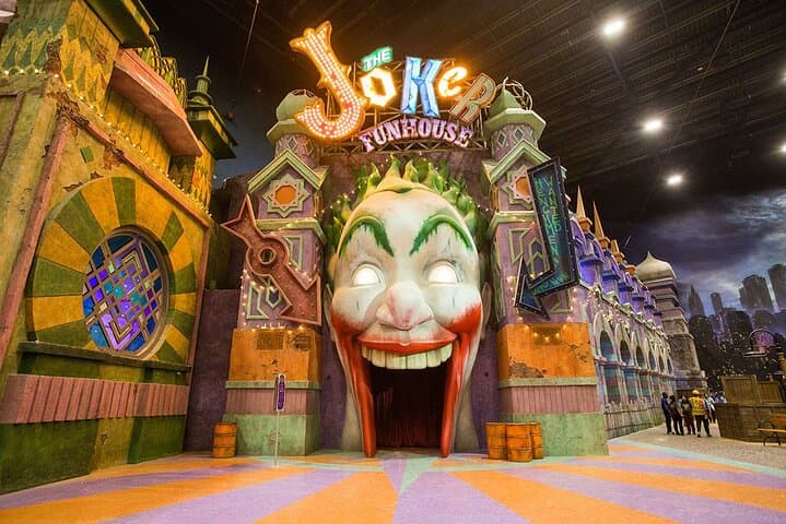 Inside Warner Bros. World Yas Island: Practical Guide to Abu Dhabi's Indoor Theme Park photo 5