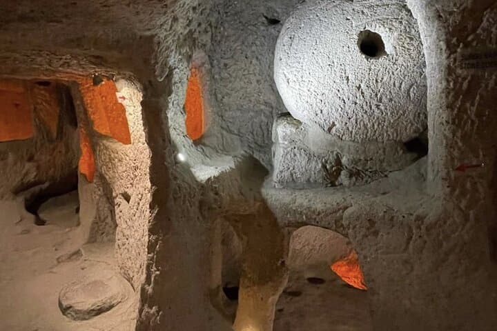 Cappadocia Private Red & Green Mix Tour — One-Day Göreme to Kaymakli photo 3
