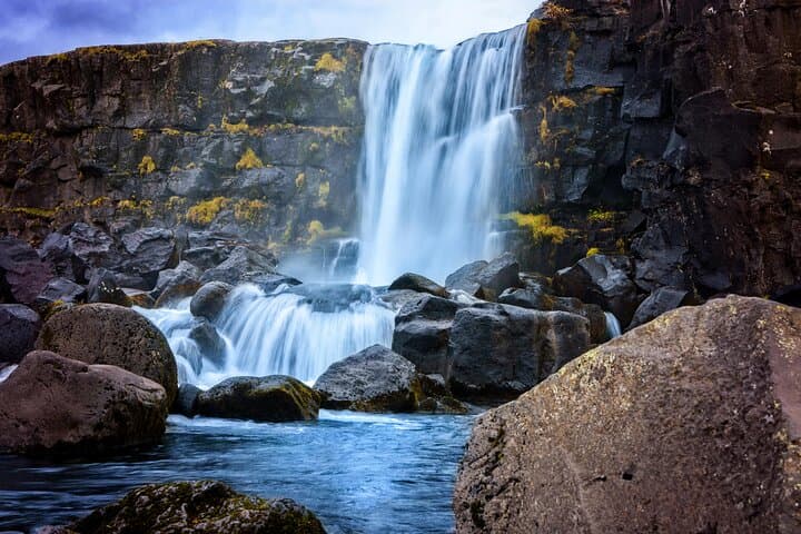 Private Thingvellir National Park Day Tour — Walk the Golden Circle Rift Valley photo 3