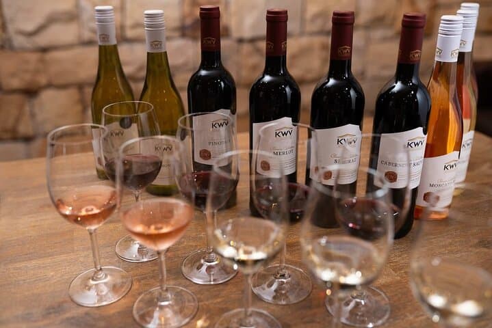 Full-Day Cape Winelands Tour: Tastings at Delaire Graff, Tokara & Fairview photo 4