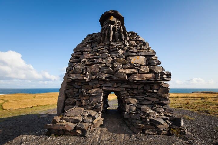 Private Snæfellsnes Peninsula Day Tour: Kirkjufell, Arnarstapi & Black Sand Beaches photo 4