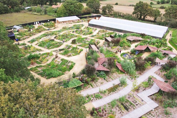 Extraordinary Garden La Roche-sur-Yon: Explore 1,000+ Rare Food Plants in Vendée photo 5