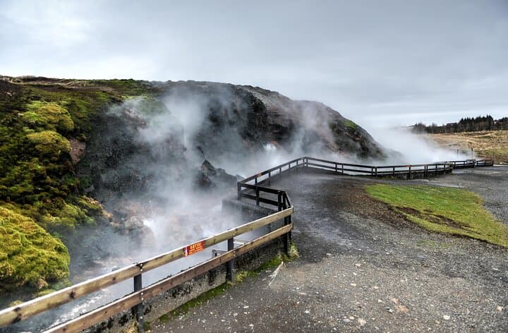 Iceland Silver Circle Day Tour — Hraunfossar, Deildartunguhver & Reykholt photo 5