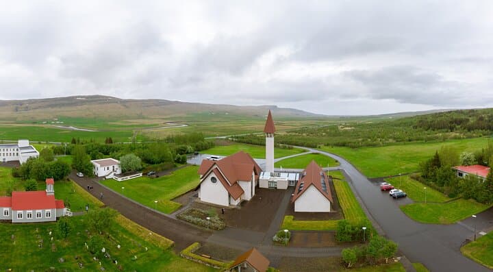 Iceland Silver Circle Day Tour — Hraunfossar, Deildartunguhver & Reykholt photo 6