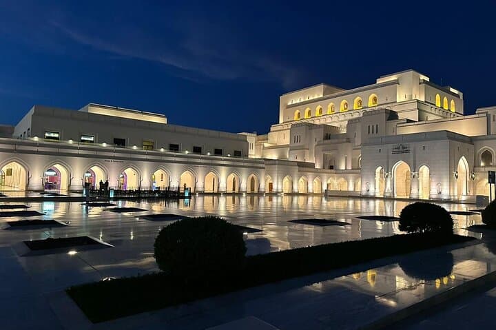 Muscat After Dark: Private Evening City Tour & Night Market Stroll