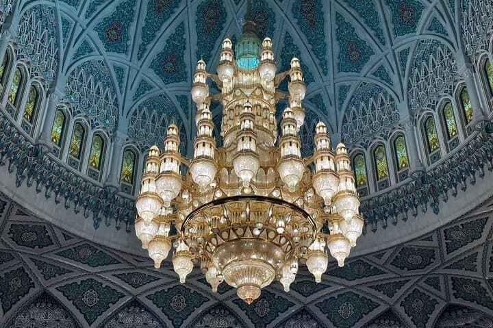 Muscat After Dark: Private Evening City Tour & Night Market Stroll photo 2