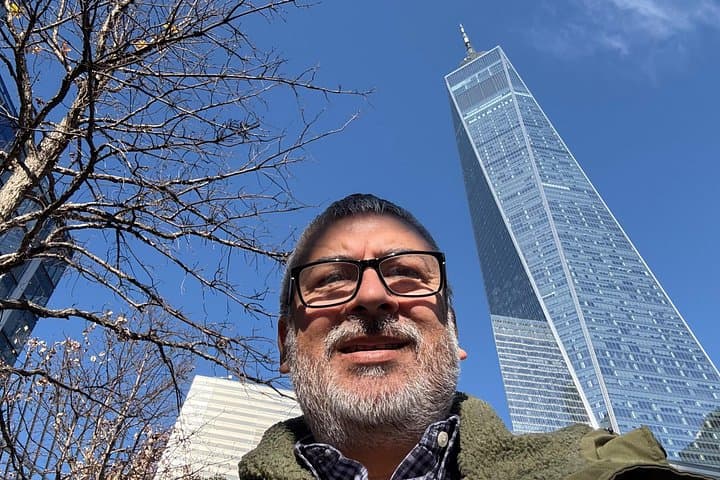 Upper and Lower Manhattan Private Van Tour — Movie & TV Filming Locations photo 3