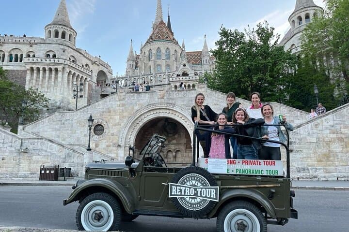 Budapest in a Vintage Russian Jeep: Private 2-3 Hour City Tour