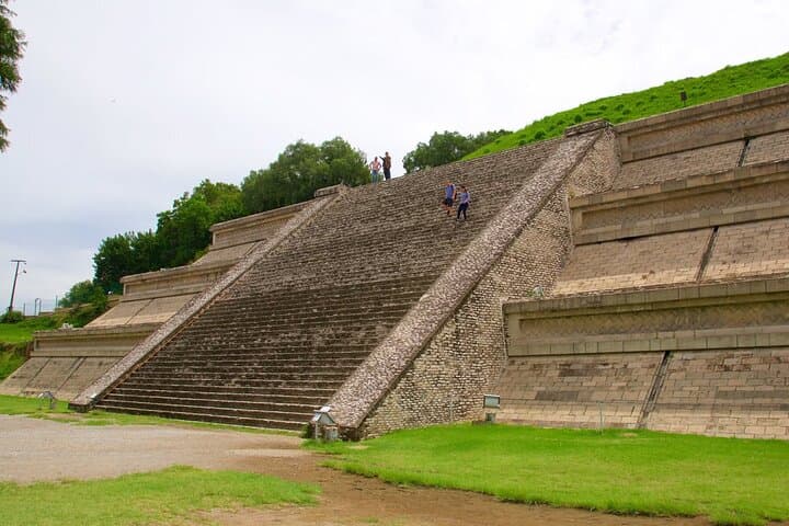 Day Trip to Cholula, Tonantzintla & Puebla: Volcano Views, Baroque Altars and Mole Tasting photo 2