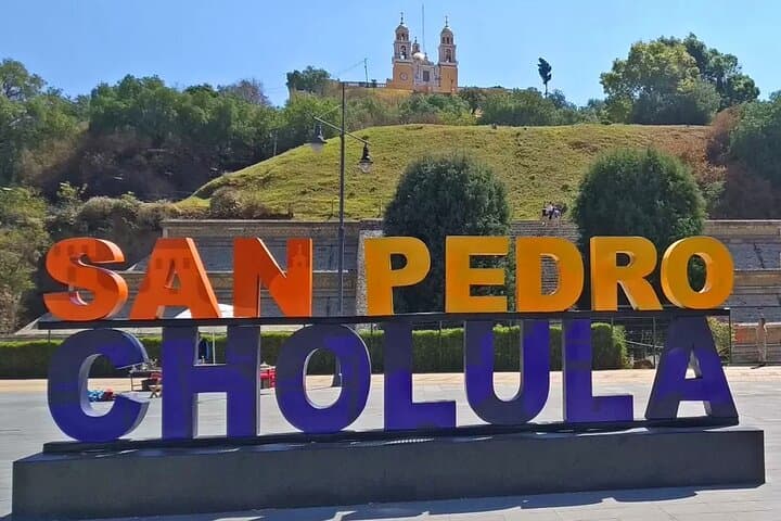 Day Trip to Cholula, Tonantzintla & Puebla: Volcano Views, Baroque Altars and Mole Tasting photo 6
