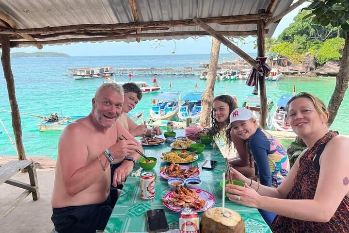 Phu Quoc Robinson Tour: Private Speedboat, Snorkeling & BBQ Lunch photo 4