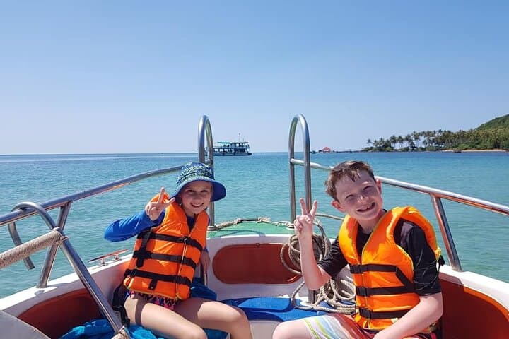 Phu Quoc Robinson Tour: Private Speedboat, Snorkeling & BBQ Lunch photo 2