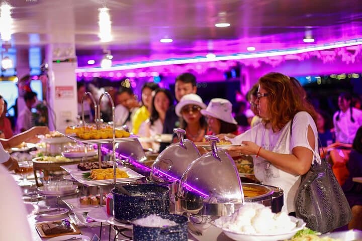 Bangkok Smile Riverside Dinner Cruise: Luxury Buffet on the Chao Phraya photo 3