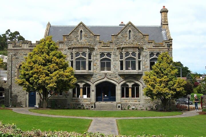 Half-Day Private Christchurch Highlights Tour: Botanic Gardens, Cashmere & Willowbank photo 4