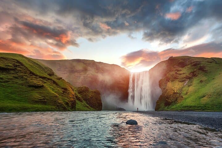 Private South Coast Glacier Hike: Solheimajokull, Waterfalls & Reynisfjara photo 4
