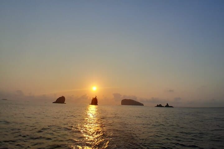 Bali Sunrise Fishing Trip: Morning Charters from Sanur for Beginners and Anglers photo 2