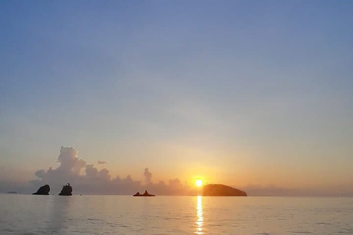 Bali Sunrise Fishing Trip: Morning Charters from Sanur for Beginners and Anglers
