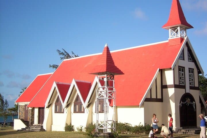 North Mauritius Highlights: Private Full-Day Cultural & Coastal Tour photo 3